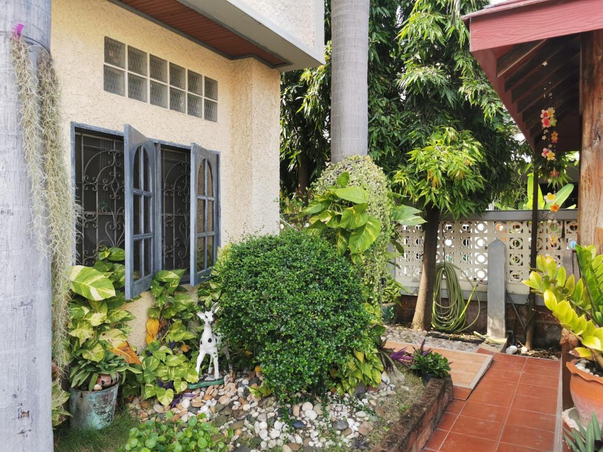 Samiya Guesthouse Bangsaen Exterior foto