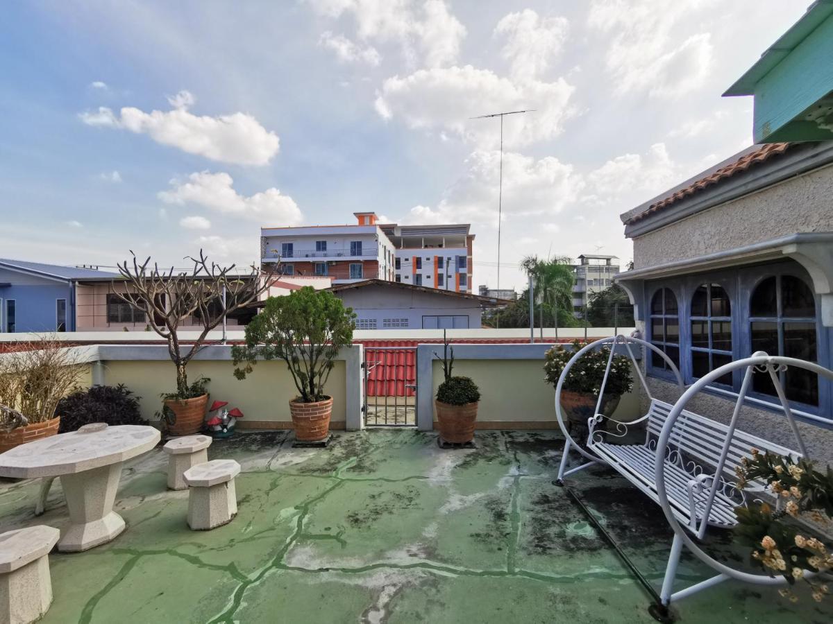 Samiya Guesthouse Bangsaen Exterior foto
